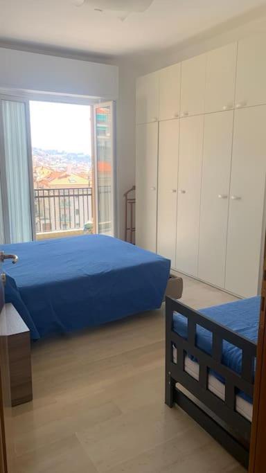 Vista Mare Con Ogni Comfort Вараце Екстериор снимка